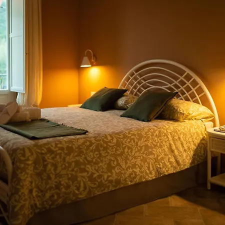 Bed & Breakfast L'albero Della Manna 3*